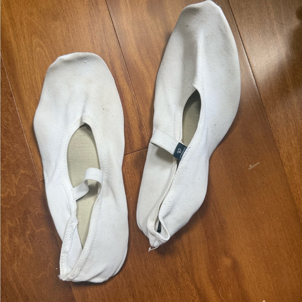 Trampoline, Acro shoes size 41